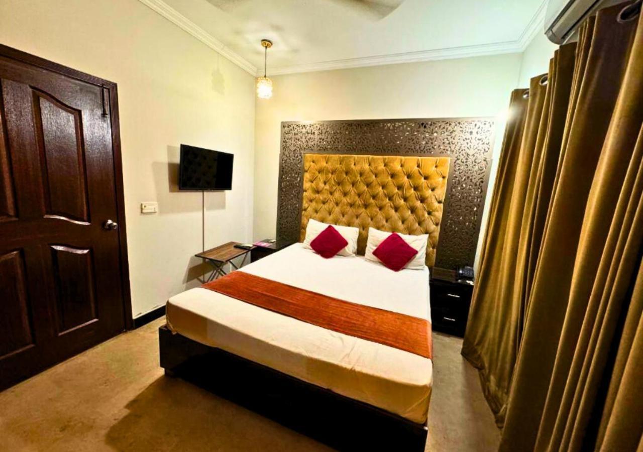 Doves Inn Hotel Kalma Chowk Лахор Екстер'єр фото