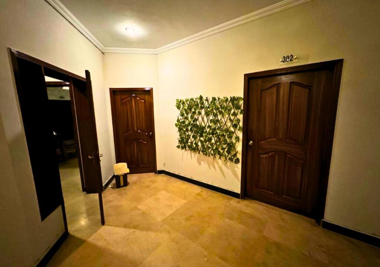 Doves Inn Hotel Kalma Chowk Лахор Екстер'єр фото